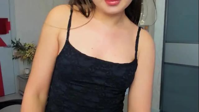 Image 7 of miraclecurly Stream on Chaturbate on 1 month ago