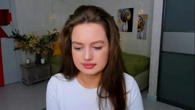 Image 6 of miraclecurly Stream on Chaturbate on 1 month ago