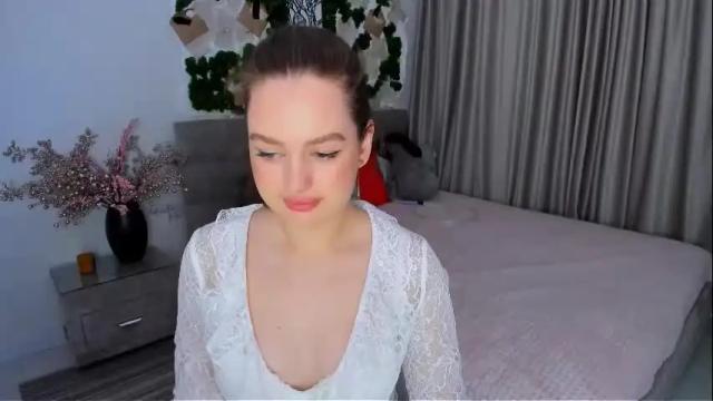 Image 7 of miraclecurly Stream on Chaturbate on 1 month ago