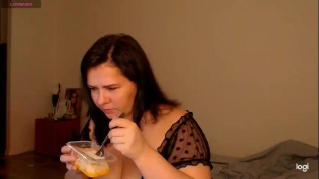 Image 4 of miradiaz Stream on Chaturbate on 24 days ago