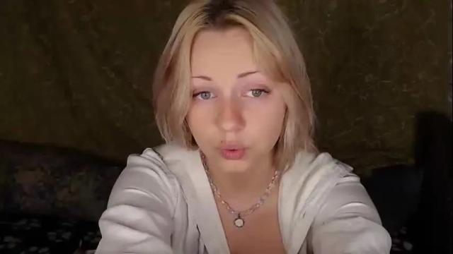 Image 3 of mirahardmanxx Stream on Chaturbate on 21 days ago