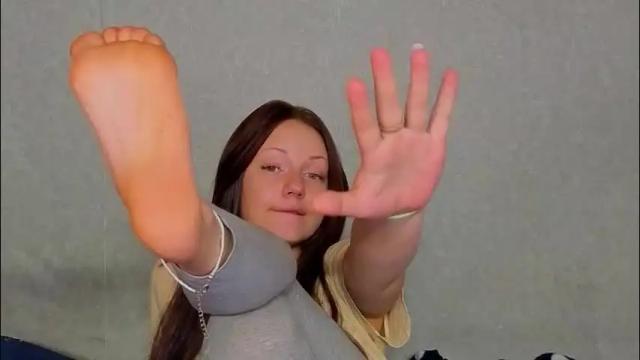 Image 4 of mirahardmanxx Stream on Chaturbate on 1 month ago