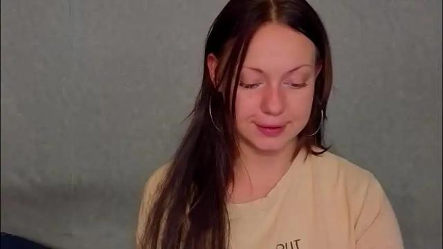 Image 6 of mirahardmanxx Stream on Chaturbate on 1 month ago
