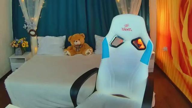 Image 11 of miralush Stream on Chaturbate on 16 months ago