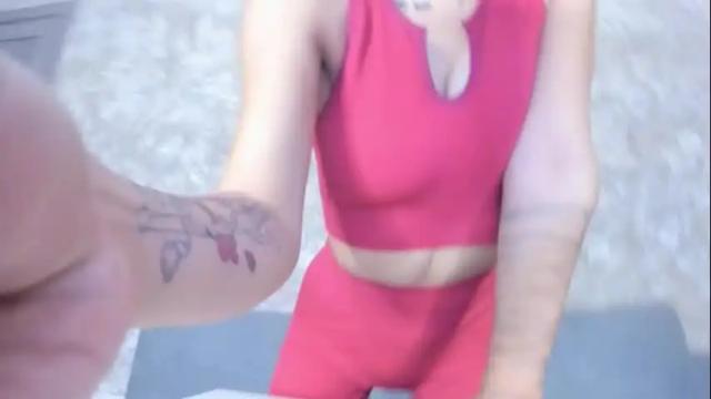 Image 2 of mirana_fox Stream on Chaturbate on 19 months ago