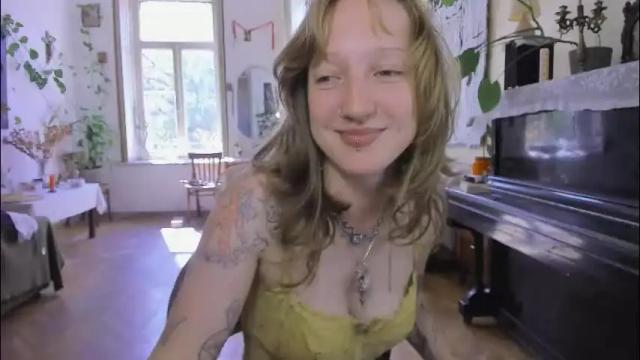 Image 2 of miranda2_0 Stream on Chaturbate on 3 months ago