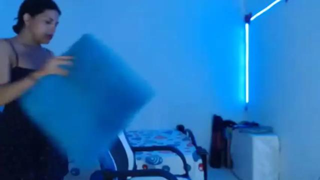 Image 2 of miranda_40 Stream on Chaturbate on 14 months ago