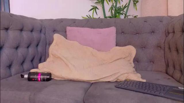 Thumbnail 1, miranda_villa's Stream at Chaturbate, 24 days ago