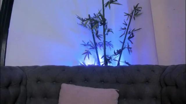 Image 8 of miranda_villa Stream on Chaturbate on 21 days ago