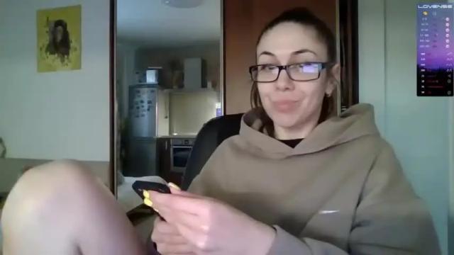 Image 3 of miranda_wish Stream on Chaturbate on 13 months ago
