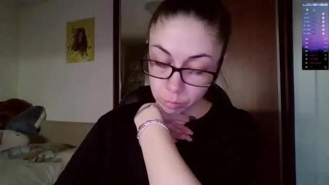 Image 2 of miranda_wish Stream on Chaturbate on 12 months ago