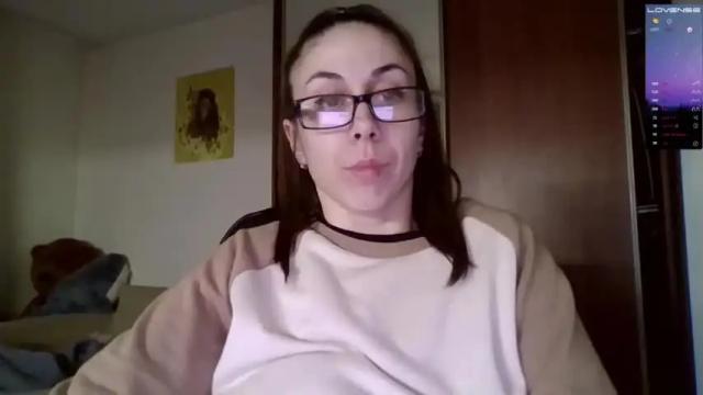 Image 11 of miranda_wish Stream on Chaturbate on 12 months ago