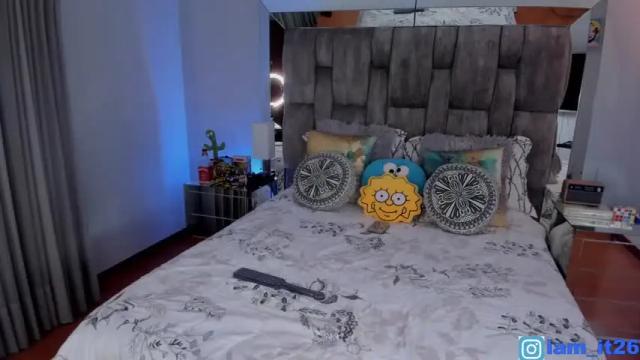 Image 2 of mirandacollins_ Stream on Chaturbate on 14 months ago