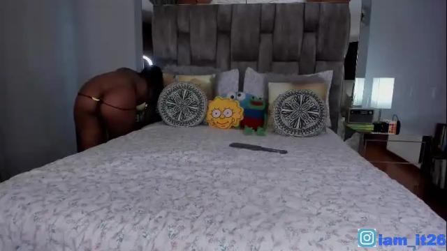 Image 2 of mirandacollins_ Stream on Chaturbate on 7 days ago