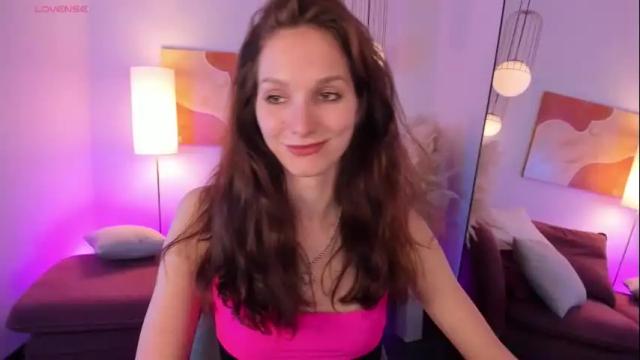 Image 11 of mirandaglow Stream on Chaturbate on 1 month ago