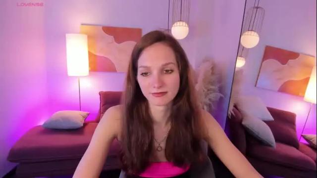 Image 2 of mirandaglow Stream on Chaturbate on 1 month ago