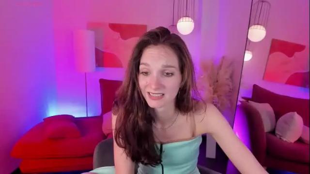 Image 3 of mirandaglow Stream on Chaturbate on 4 months ago