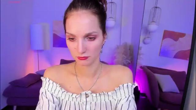 Image 8 of mirandaglow Stream on Chaturbate on 2 months ago
