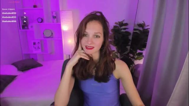 Image 3 of mirandaglow Stream on Chaturbate on 1 month ago