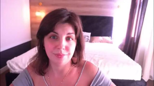 Image 11 of mirandawarm Stream on Chaturbate on 18 days ago