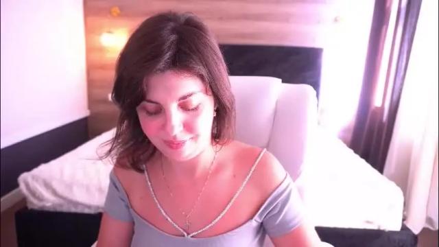 Image 8 of mirandawarm Stream on Chaturbate on 18 days ago