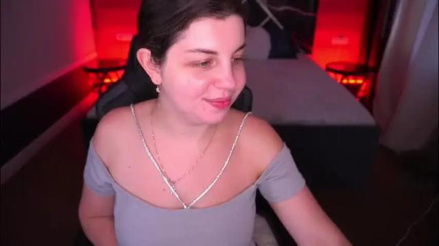 Image 4 of mirandawarm Stream on Chaturbate on 3 months ago