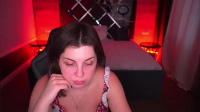 Image 3 of mirandawarm Stream on Chaturbate on 2 months ago