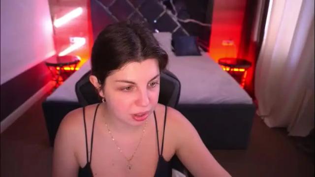 Image 8 of mirandawarm Stream on Chaturbate on 2 months ago