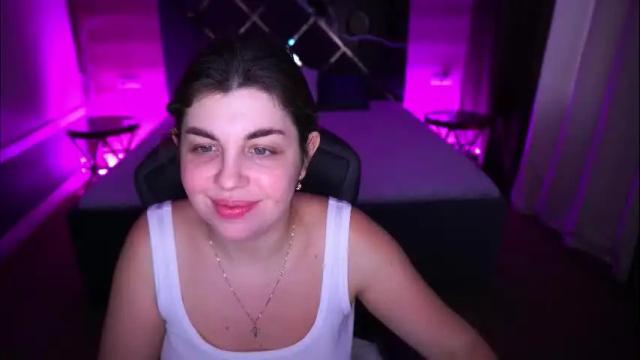 Image 3 of mirandawarm Stream on Chaturbate on 2 months ago