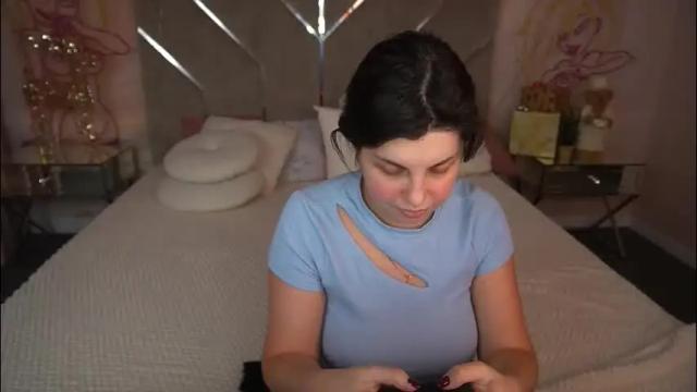 Image 10 of mirandawarm Stream on Chaturbate on 12 hours ago