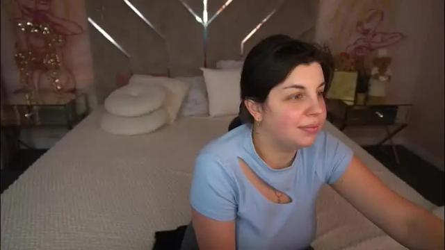 Image 11 of mirandawarm Stream on Chaturbate on 12 hours ago