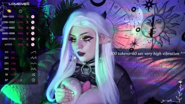 Image 12 of mirareed Stream on Chaturbate on 12 months ago