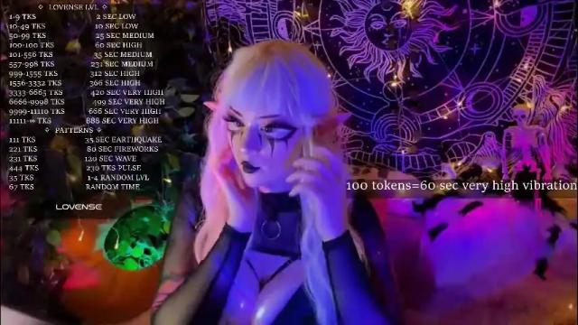 Image 4 of mirareed Stream on Chaturbate on 3 months ago