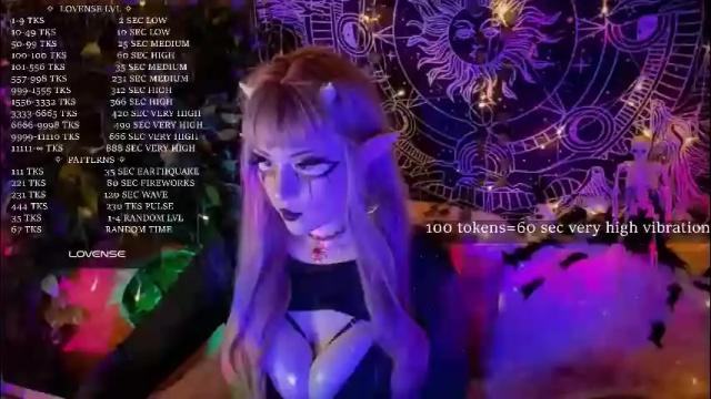Image 4 of mirareed Stream on Chaturbate on 2 months ago