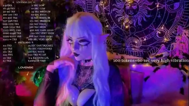 Image 2 of mirareed Stream on Chaturbate on 2 months ago