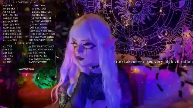 Image 10 of mirareed Stream on Chaturbate on 2 months ago
