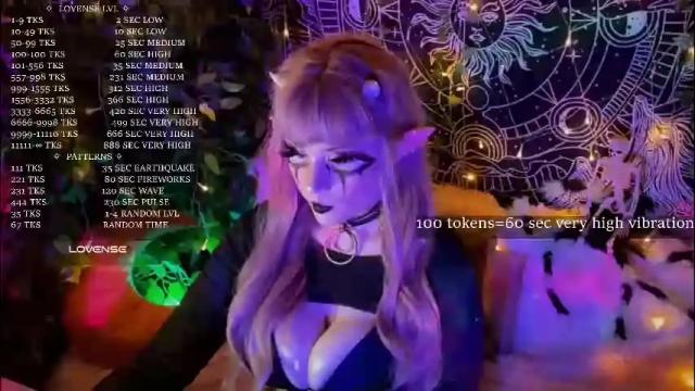 Image 2 of mirareed Stream on Chaturbate on 1 month ago