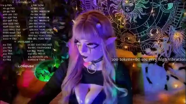 Image 3 of mirareed Stream on Chaturbate on 1 month ago