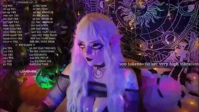 Image 3 of mirareed Stream on Chaturbate on 1 month ago