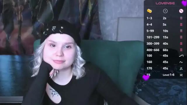 Image 6 of miray_kuriyama Stream on Chaturbate on 1 month ago