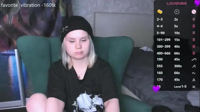 Image 4 of miray_kuriyama Stream on Chaturbate on 10 days ago
