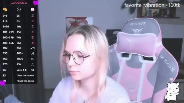 Image 7 of miray_kuriyama Stream on Chaturbate on 1 month ago