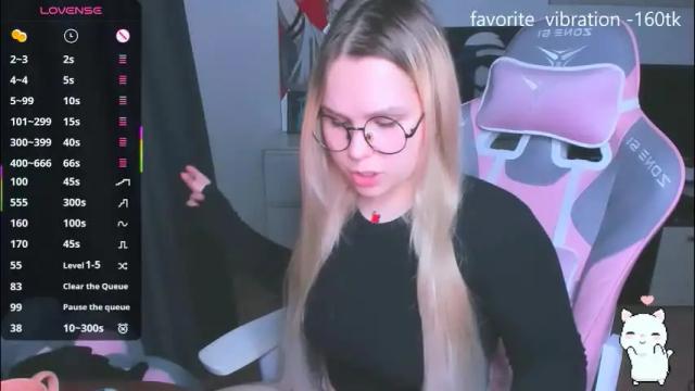 Image 11 of miray_kuriyama Stream on Chaturbate on 8 days ago