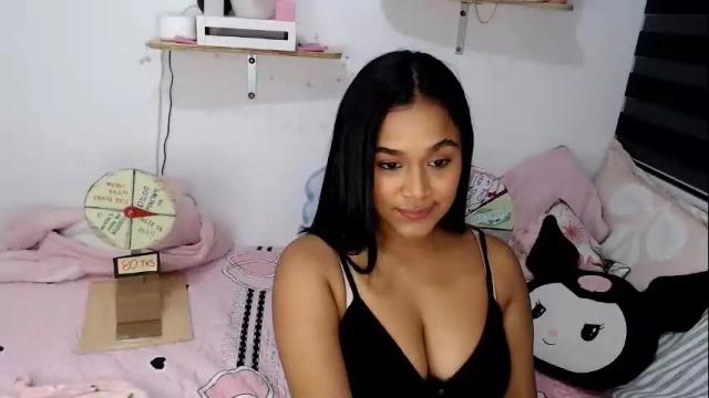 Image 7 of mirella_beck Stream on Chaturbate on 4 months ago