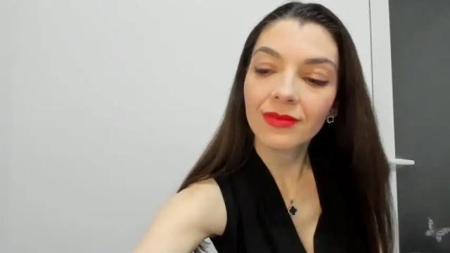 Image 6 of miriam_ms Stream on Chaturbate on 19 months ago