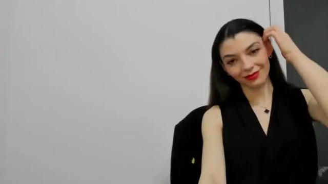 Image 8 of miriam_ms Stream on Chaturbate on 19 months ago