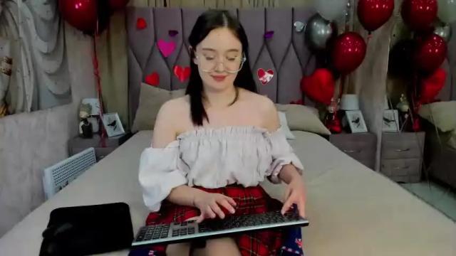 Image 8 of miriamwhite Stream on Chaturbate on 11 months ago