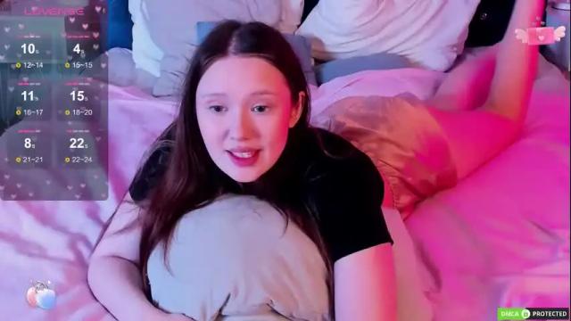 Image 3 of miriamwhite Stream on Chaturbate on 1 month ago