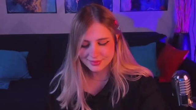 Image 7 of miriemsoft Stream on Chaturbate on 20 months ago