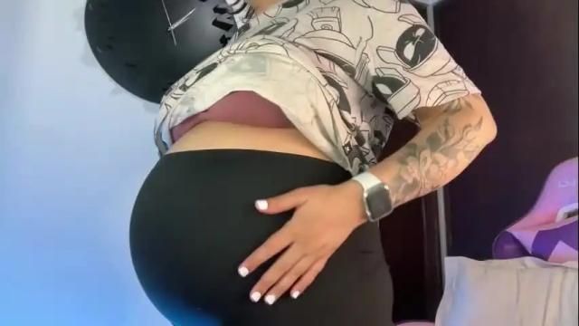 Image 12 of mirilinda Stream on Chaturbate on 2 months ago